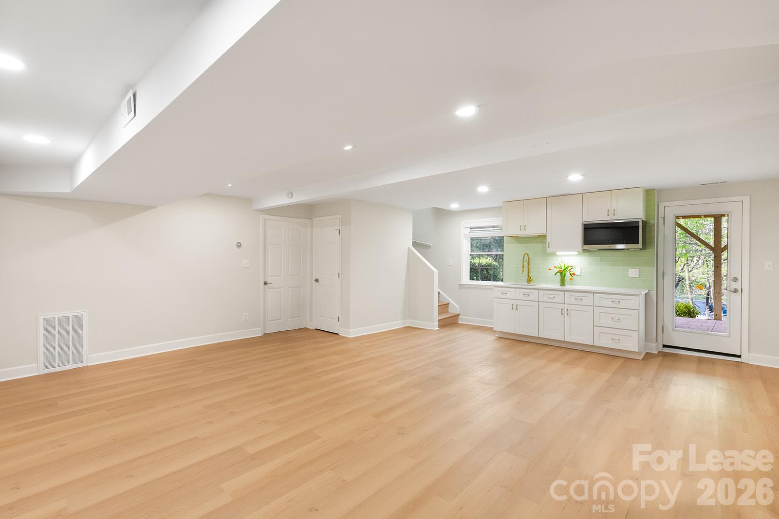 Second living quarters - 100 Chadmore Drive, Charlotte