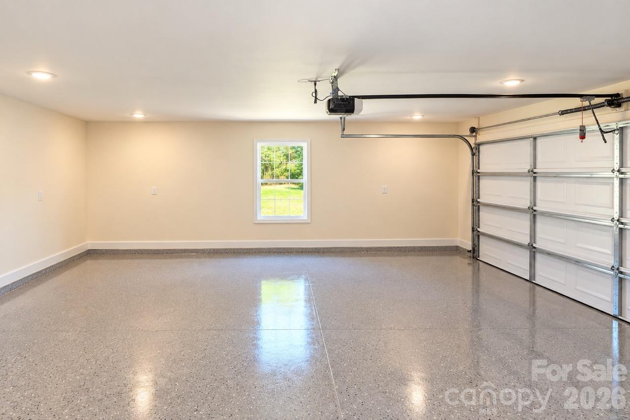 Single Family Residence at 3052 Henry Knob Road, Clover, photo 23 of 23
