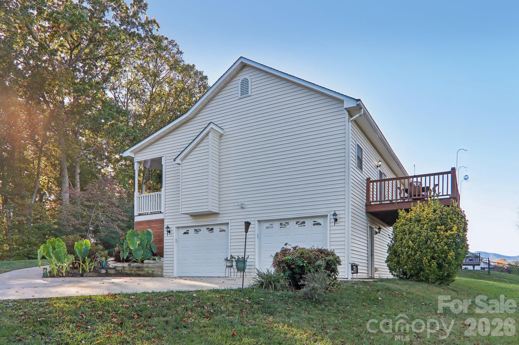 Single Family Residence at 12 Grassy Meadow Drive, Candler, photo 2 of 34