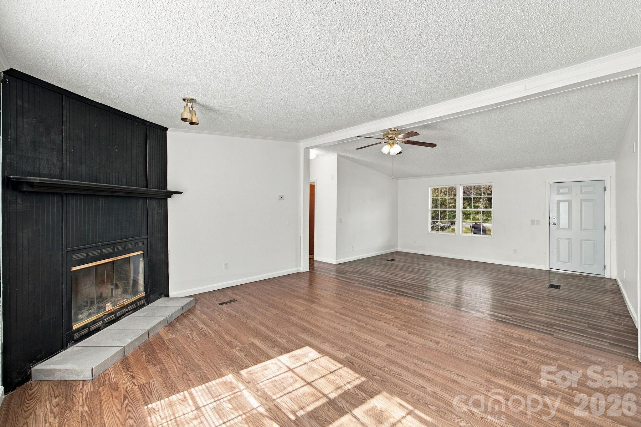 Single Family Residence at 232 Conifer Drive, Statesville, photo 5 of 35