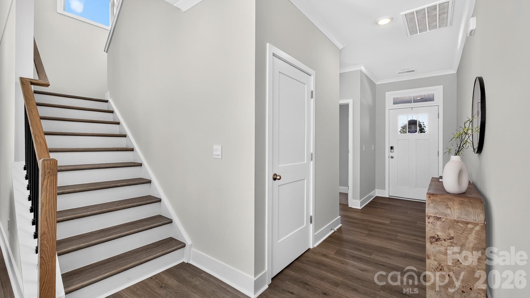 Single Family Residence at 4175 Round Table Drive, Gastonia, photo 6 of 103