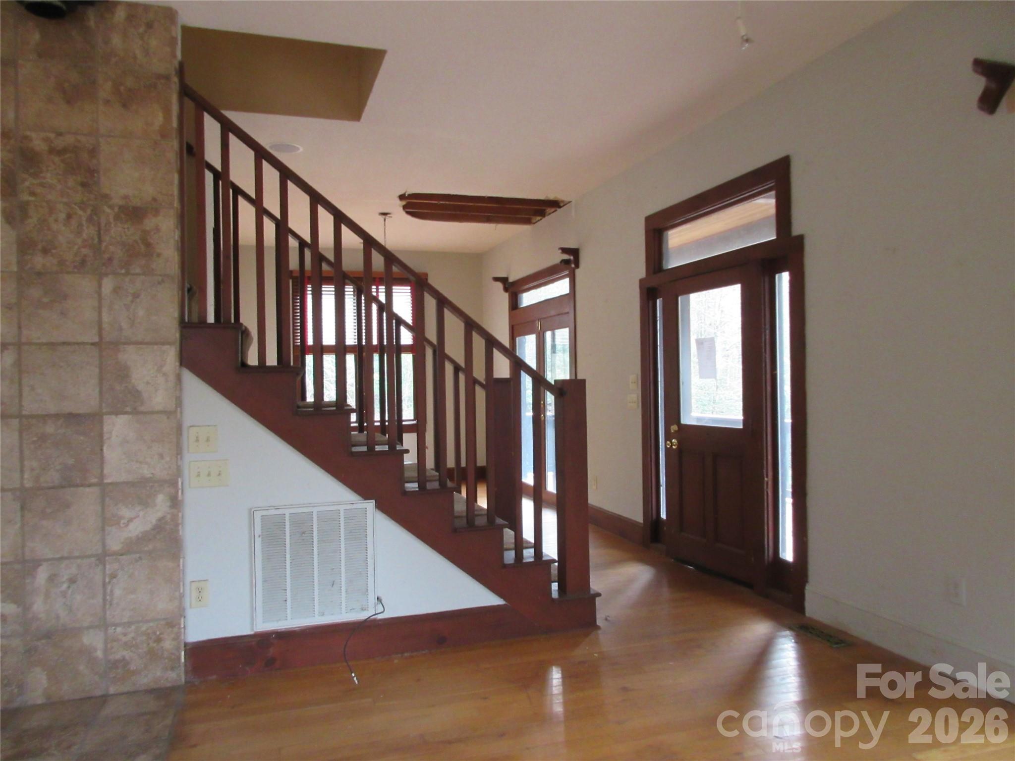 Single Family Residence at 373 Shumont Road, Black Mountain, photo 11 of 21
