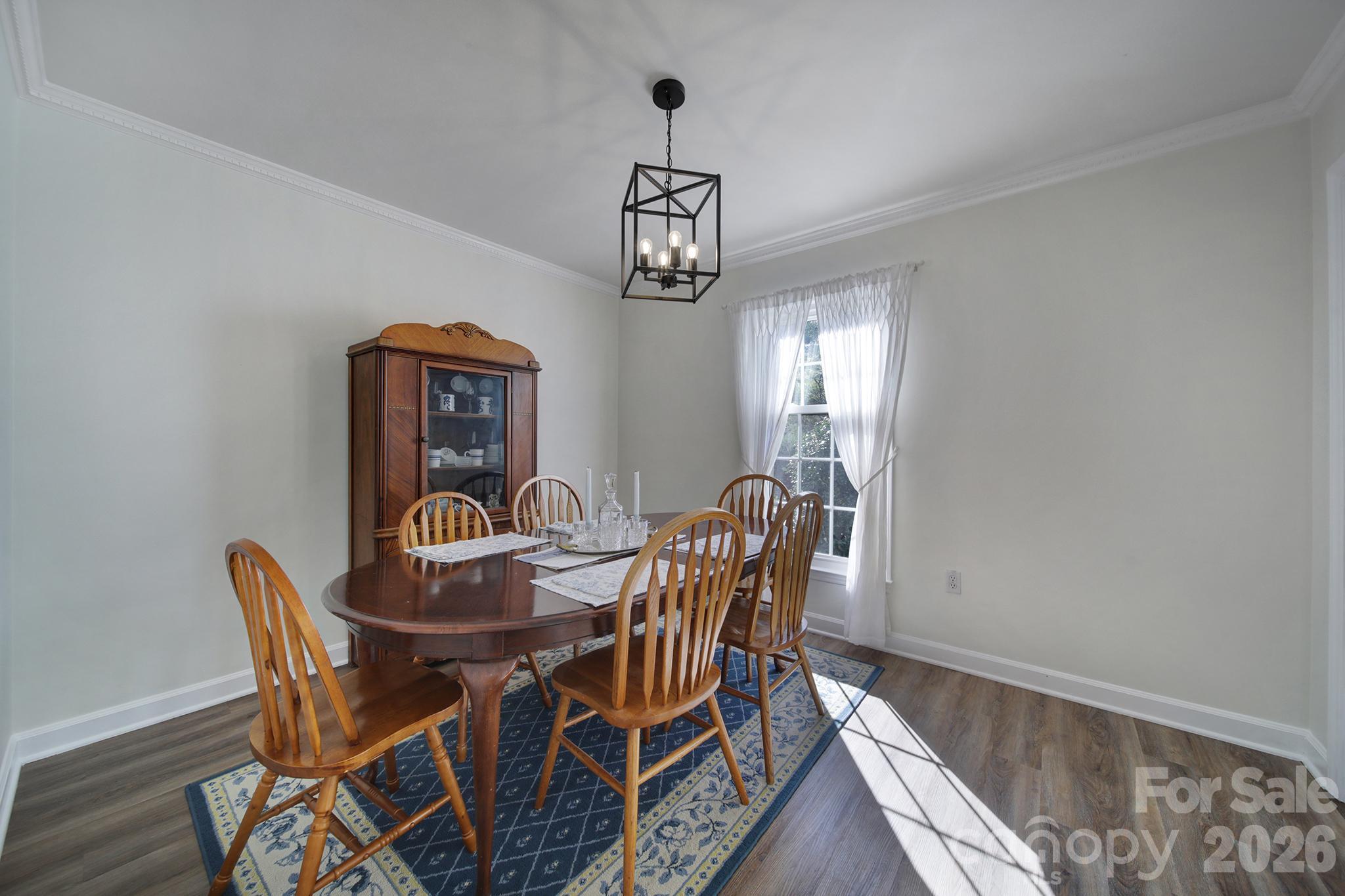 Single Family Residence at 2004 Glouchester Circle, Charlotte, photo 10 of 40