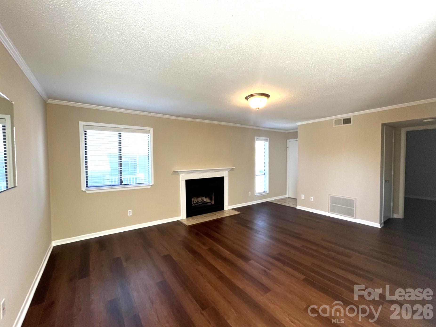 Condominium at 6144 Heath Ridge Court, Charlotte, photo 3 of 14
