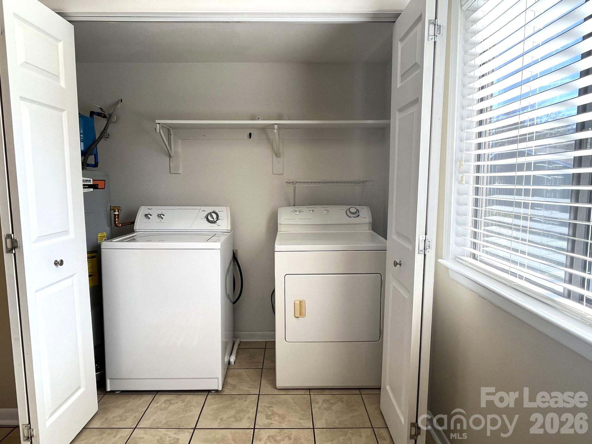 Condominium at 6144 Heath Ridge Court, Charlotte, photo 6 of 14