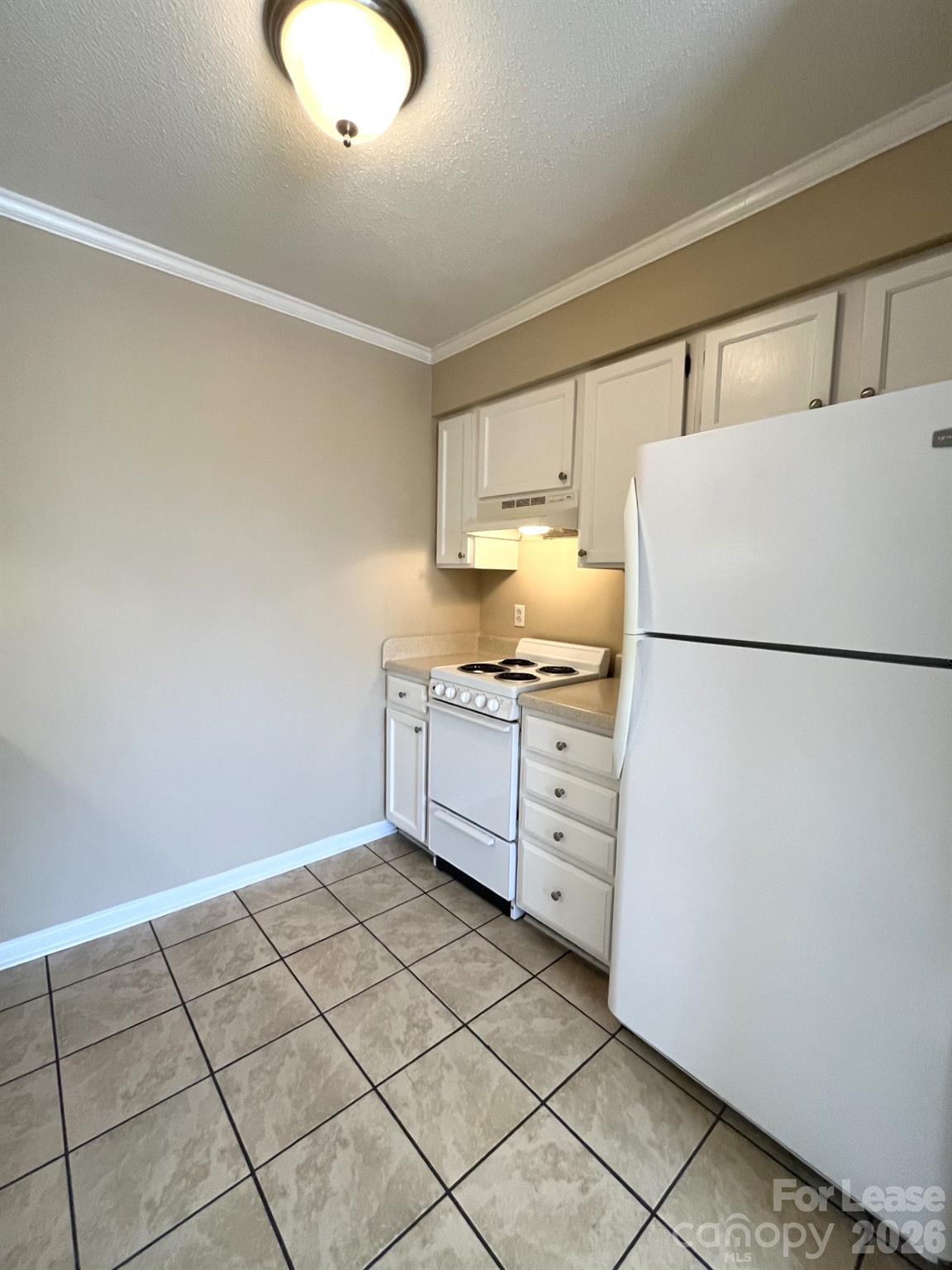 Condominium at 6144 Heath Ridge Court, Charlotte, photo 7 of 14