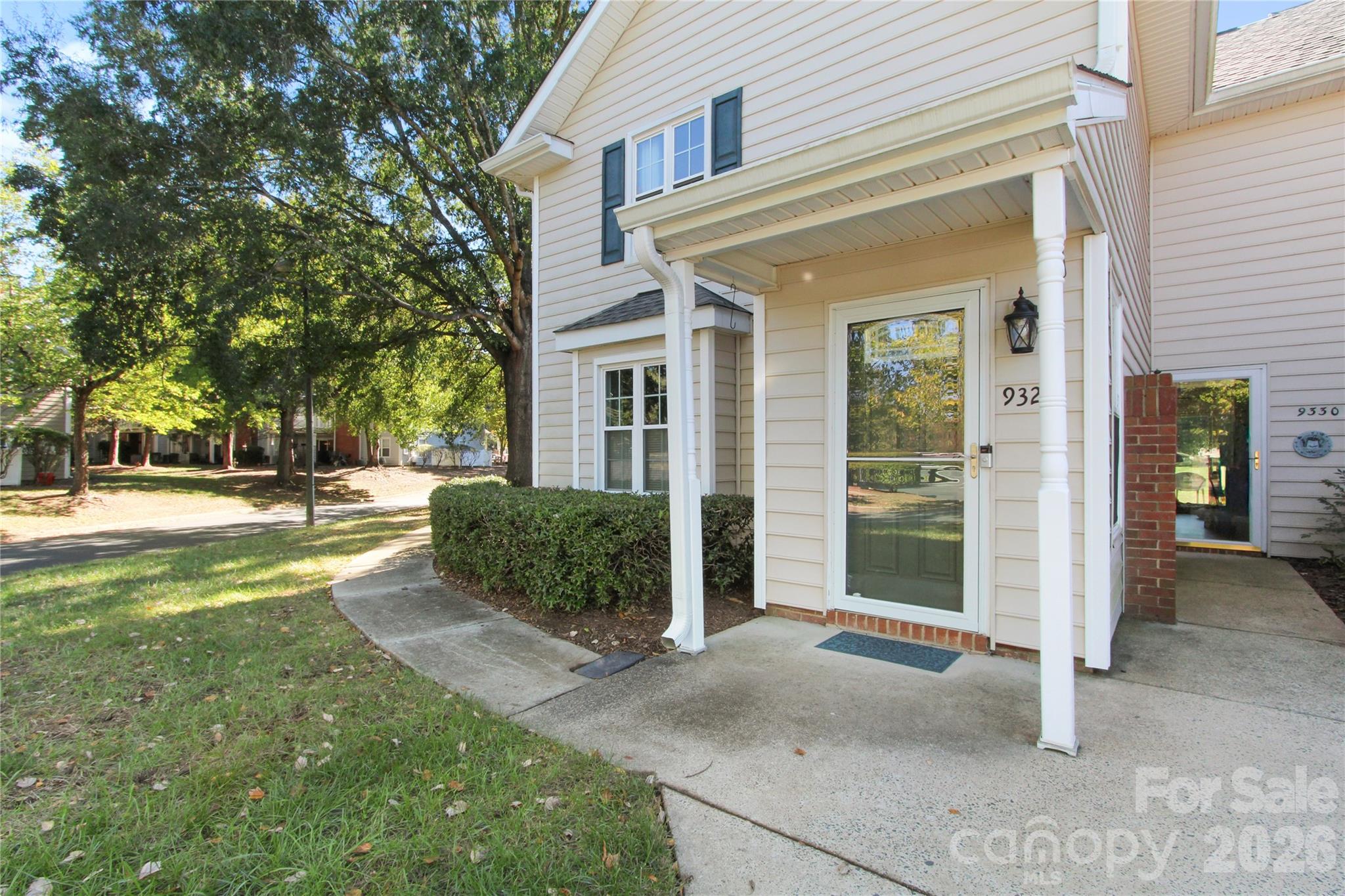 Condominium at 9328 S Vicksburg Park Court S, Charlotte, photo 3 of 28