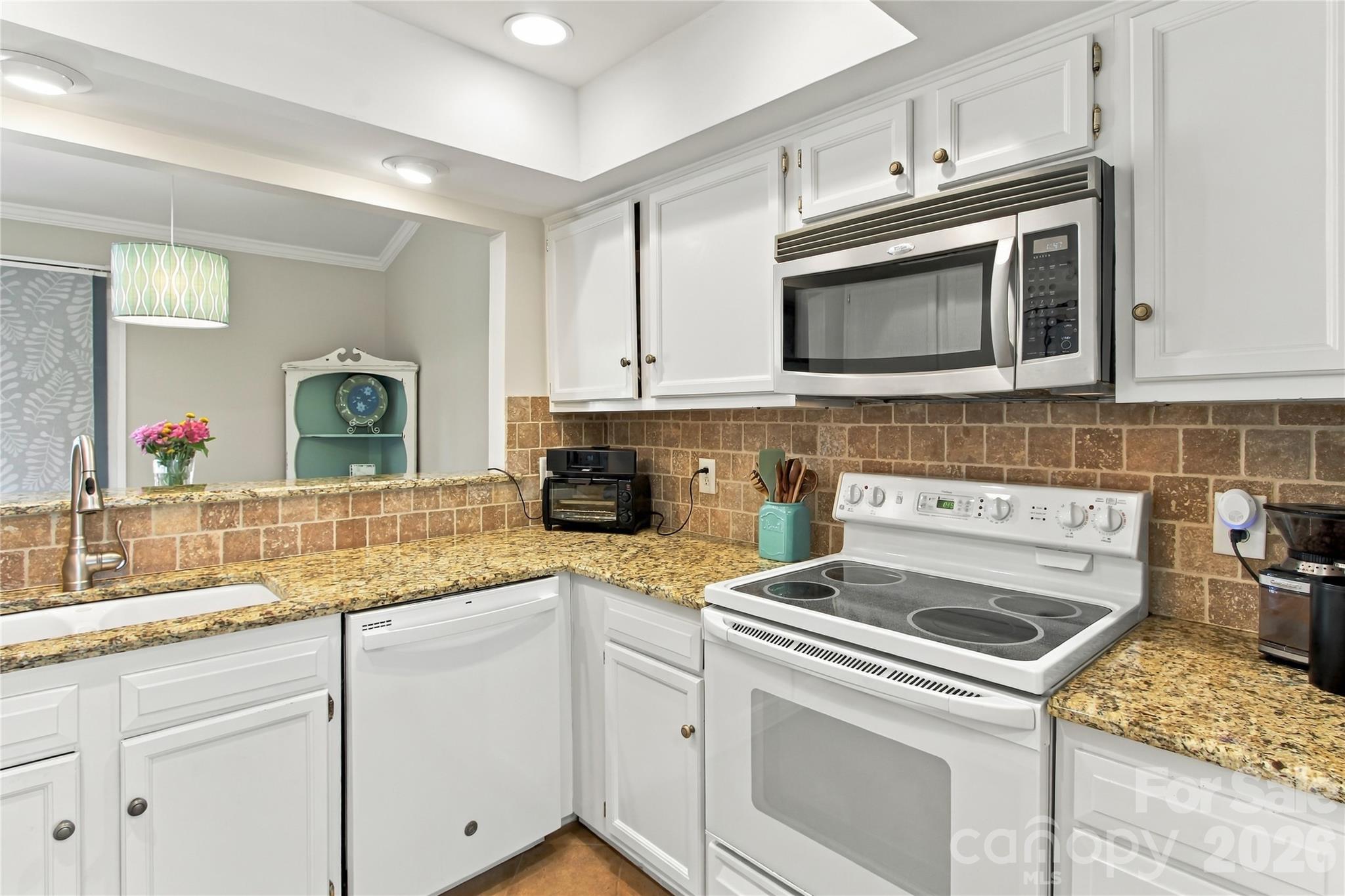 Condominium at 9328 S Vicksburg Park Court S, Charlotte, photo 14 of 28
