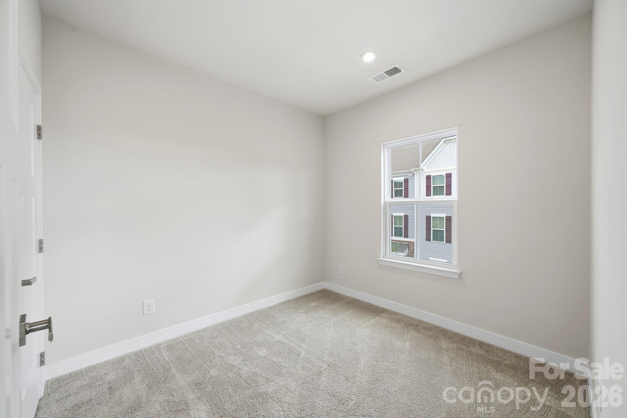 Townhouse at 9302 Mallard Mills Drive, Charlotte, photo 16 of 38