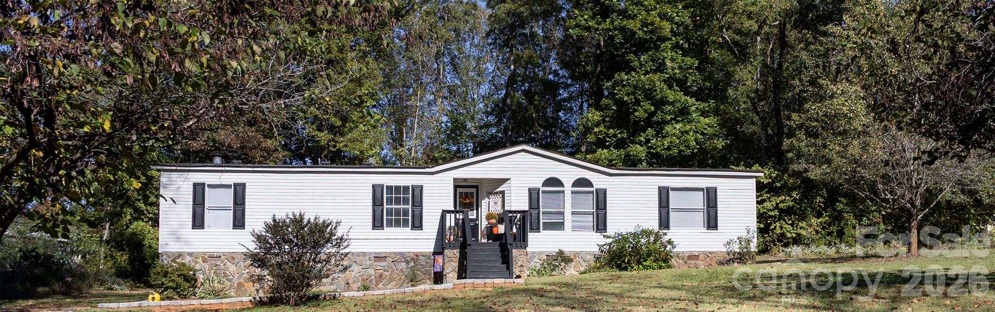 Single Family Residence at 140 High Ridge Circle, Maiden, photo 6 of 38