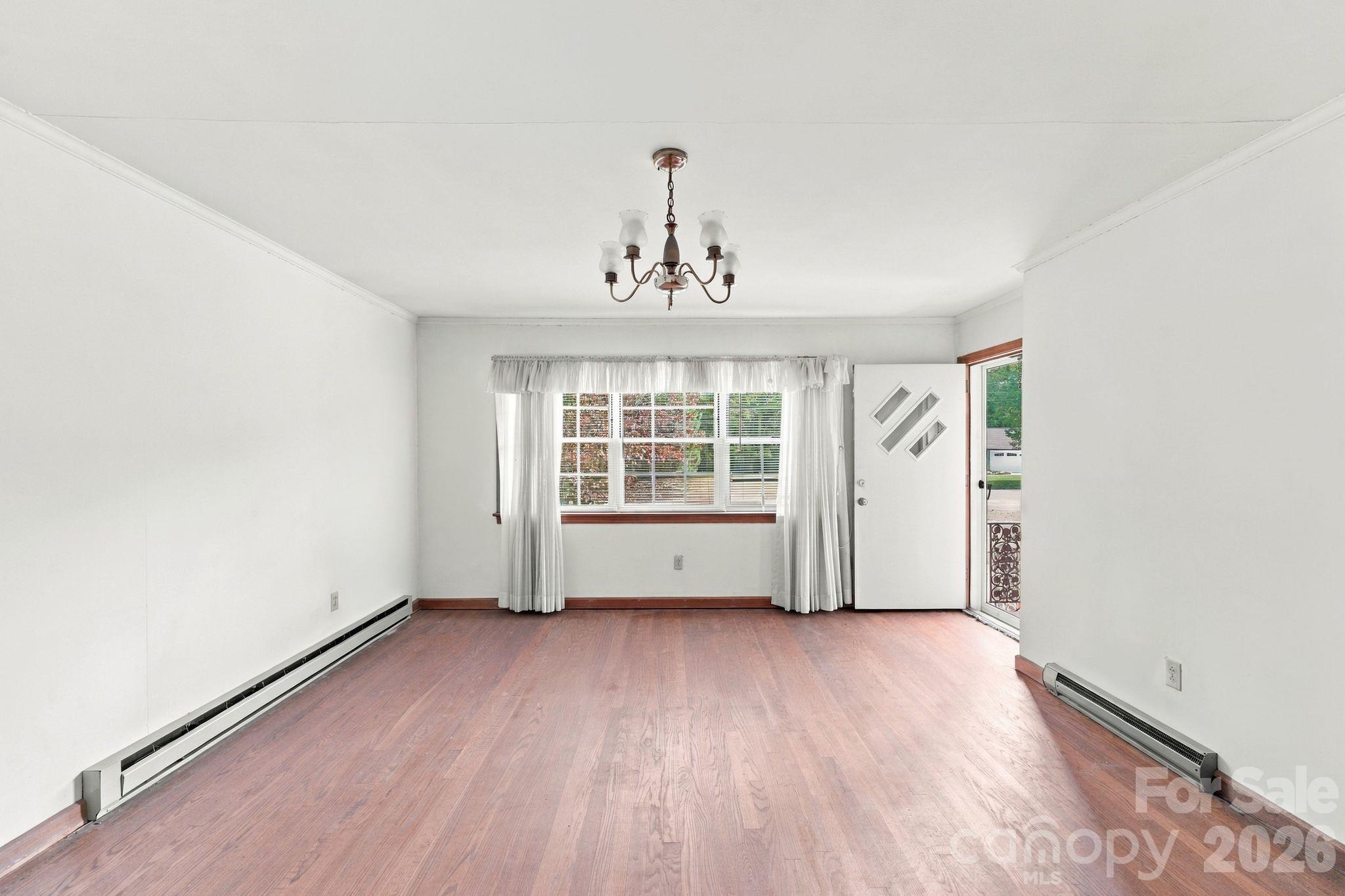 Living Room - 140 Winterlocken Road, Salisbury