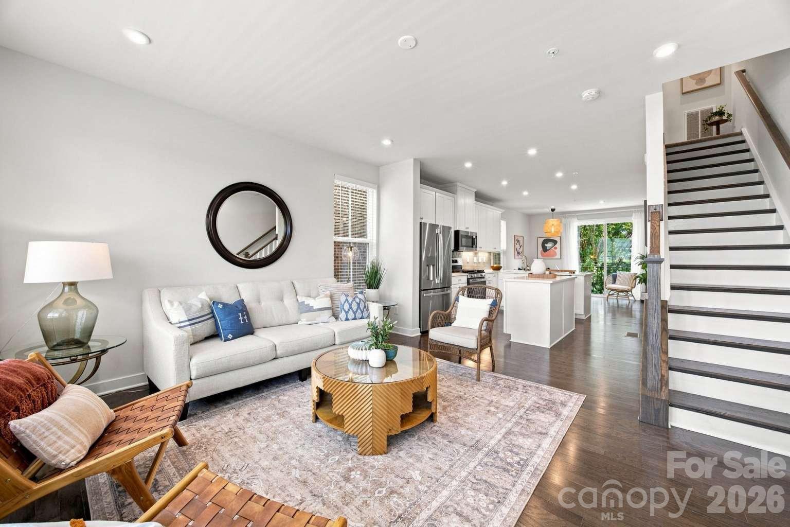 Townhouse at 260 Parkwood Avenue, Charlotte, photo 18 of 49