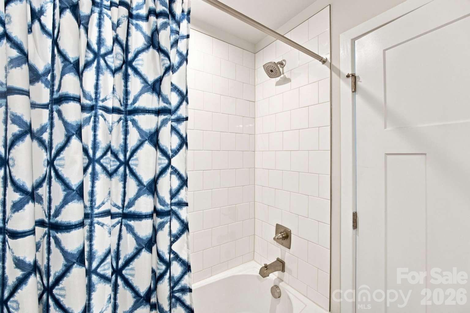 Townhouse at 260 Parkwood Avenue, Charlotte, photo 32 of 49