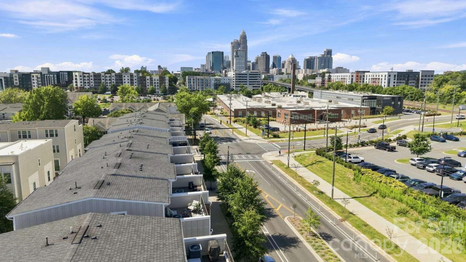 Townhouse at 260 Parkwood Avenue, Charlotte, photo 46 of 49