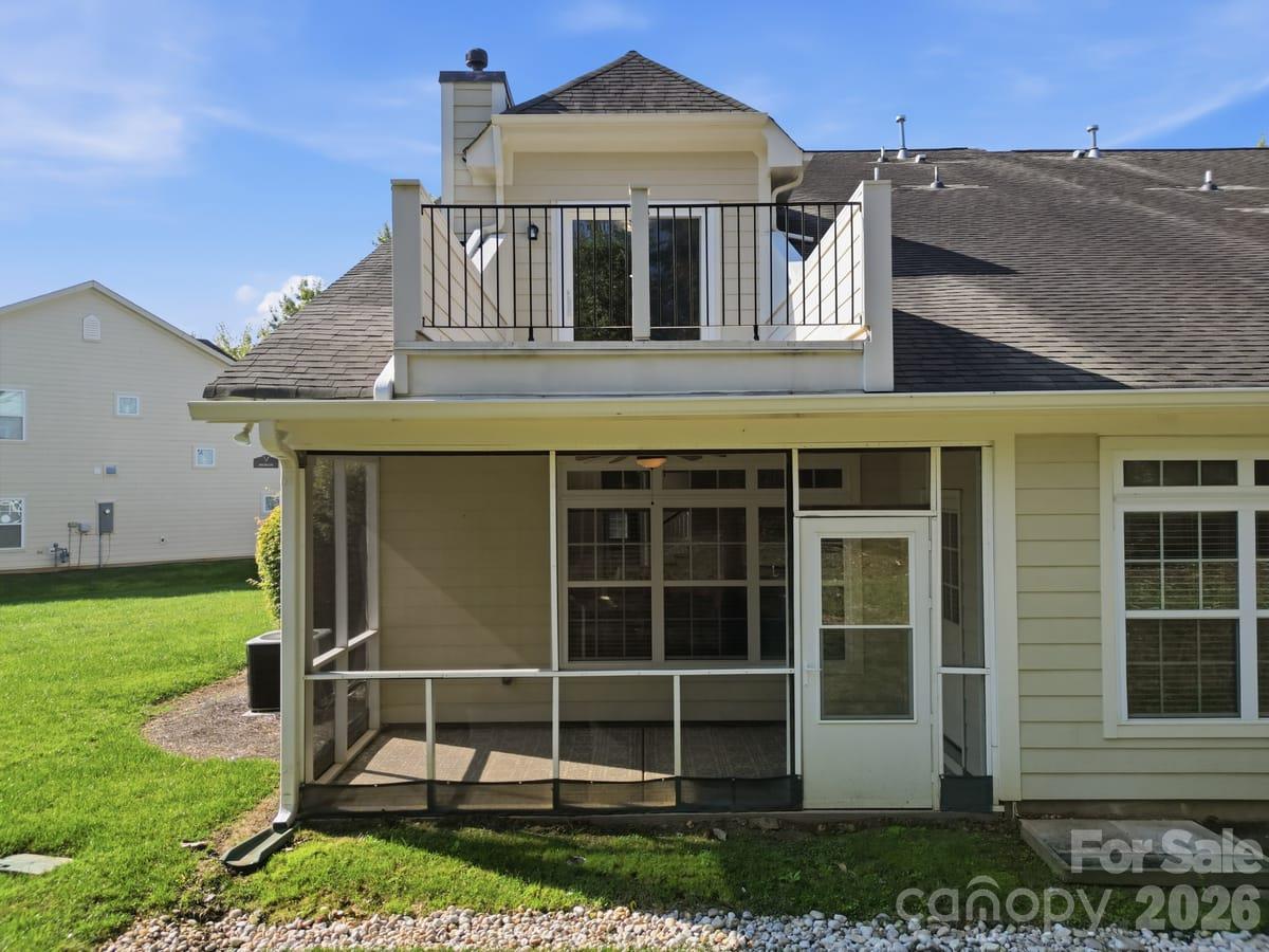 Townhouse at 8424 Loxton Circle, Charlotte, photo 4 of 48