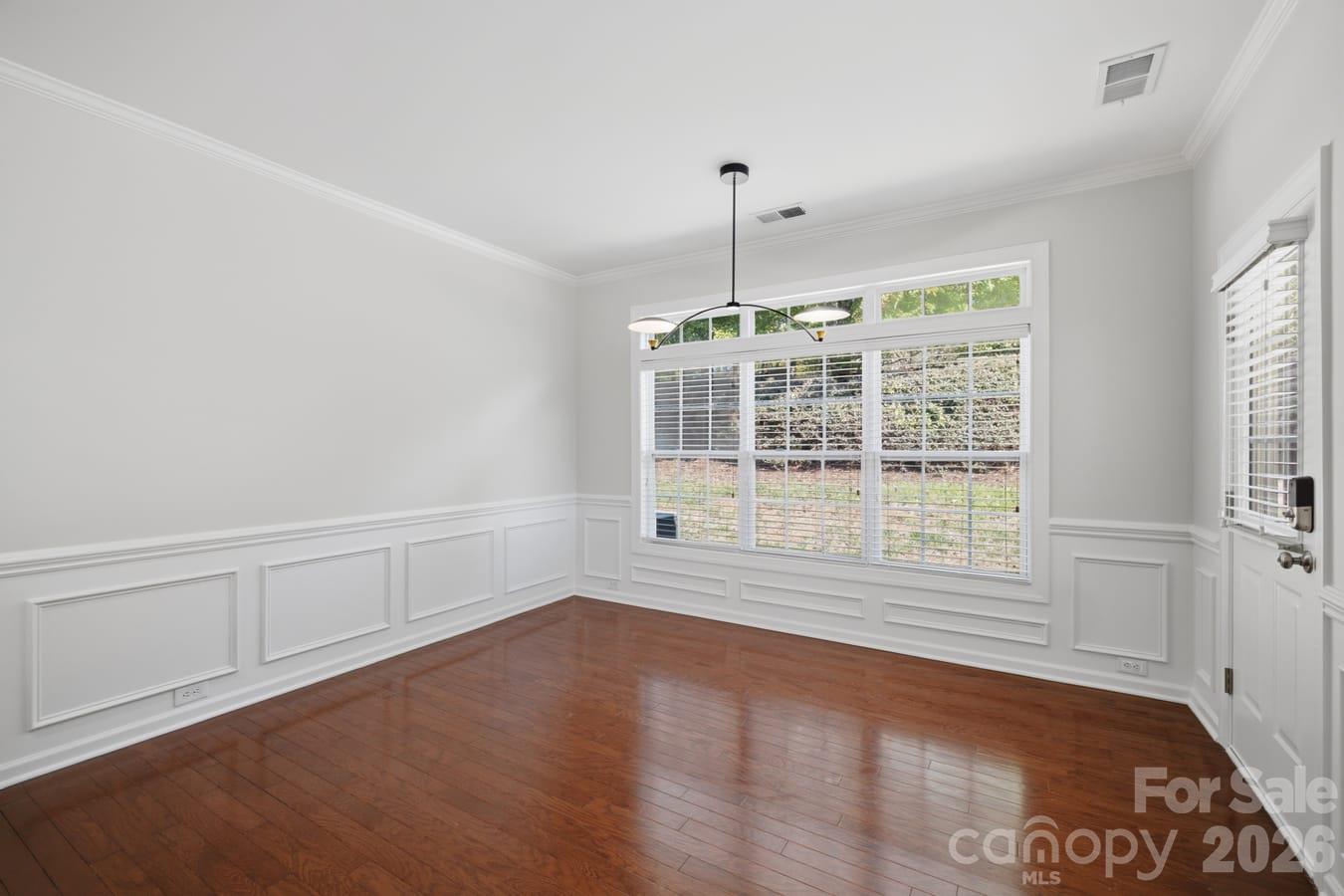 Townhouse at 8424 Loxton Circle, Charlotte, photo 14 of 48