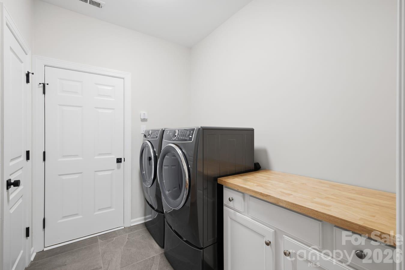 Townhouse at 8424 Loxton Circle, Charlotte, photo 22 of 48