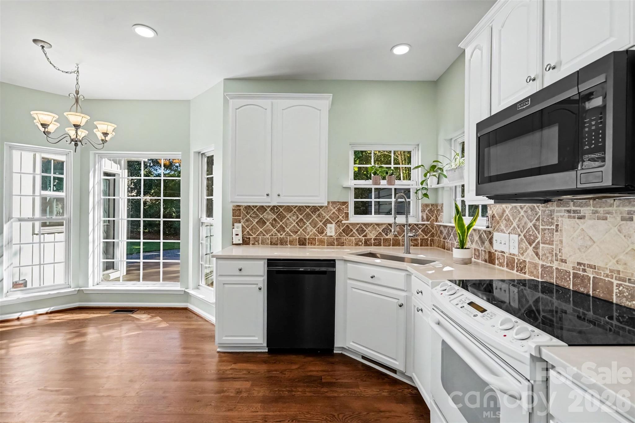 Single Family Residence at 4104 Bamborough Drive, Fort Mill, photo 12 of 34