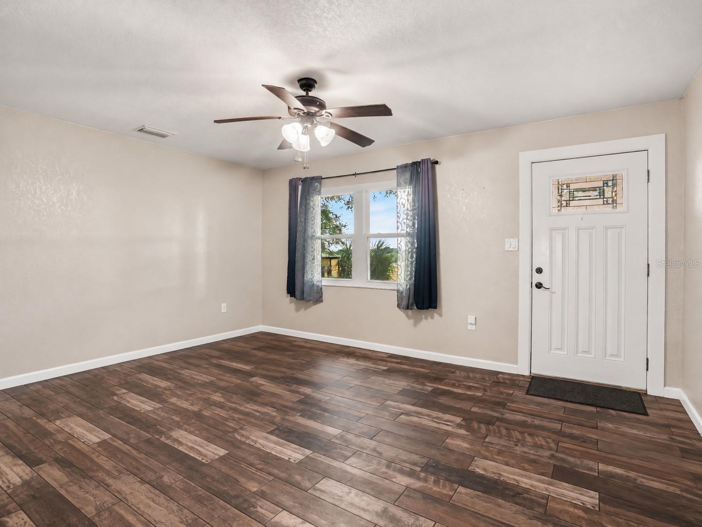 Single Family Residence at 9585 SHRECK RD, BARTOW, photo 3 of 22