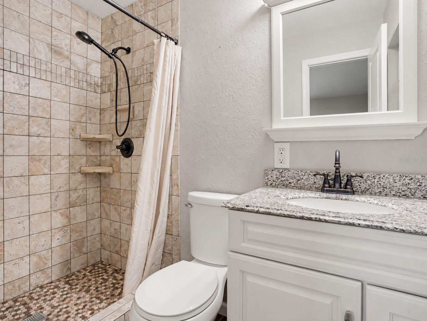Single Family Residence at 9585 SHRECK RD, BARTOW, photo 5 of 22