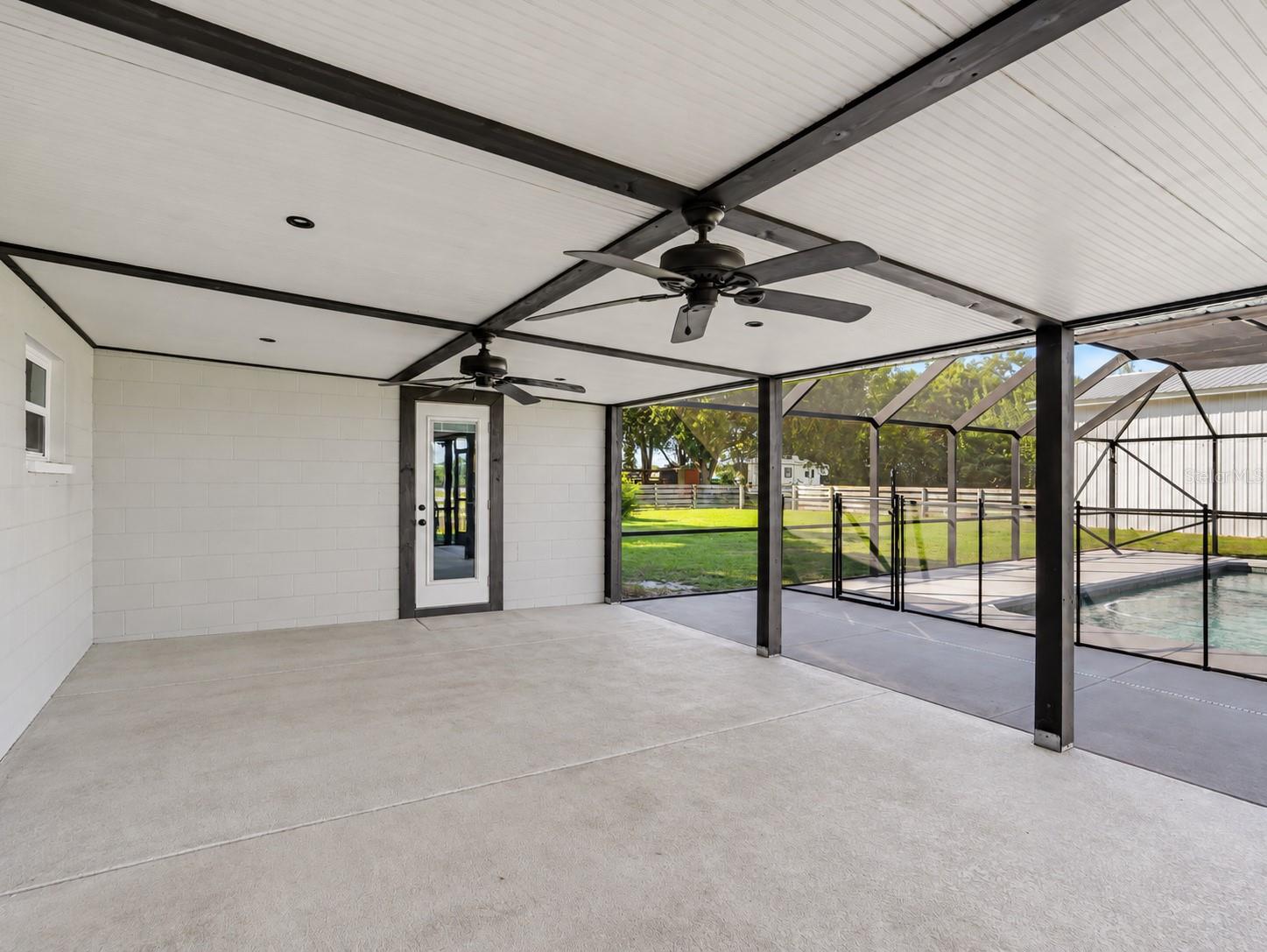Single Family Residence at 9585 SHRECK RD, BARTOW, photo 15 of 22