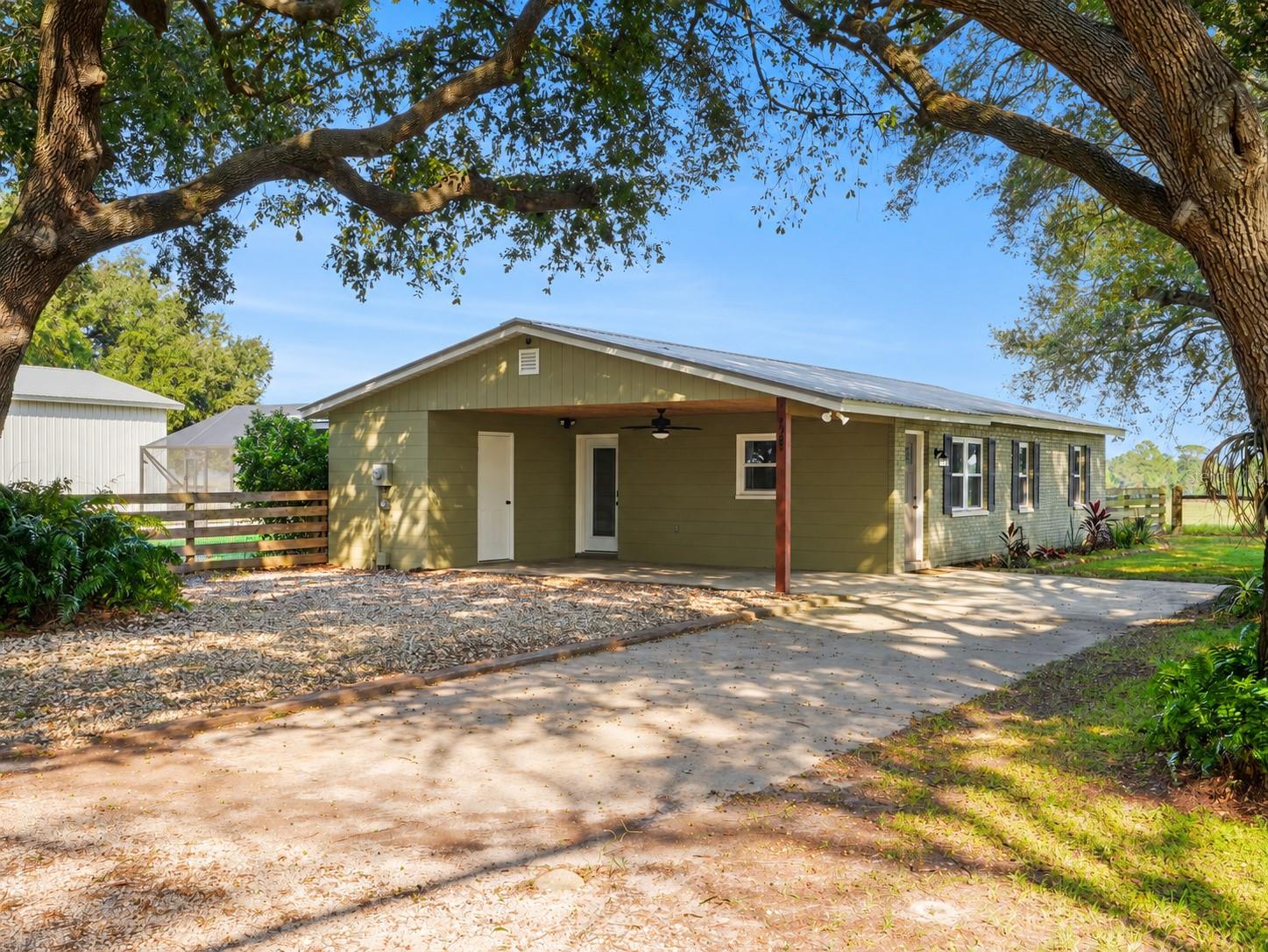Single Family Residence at 9585 SHRECK RD, BARTOW, photo 17 of 22