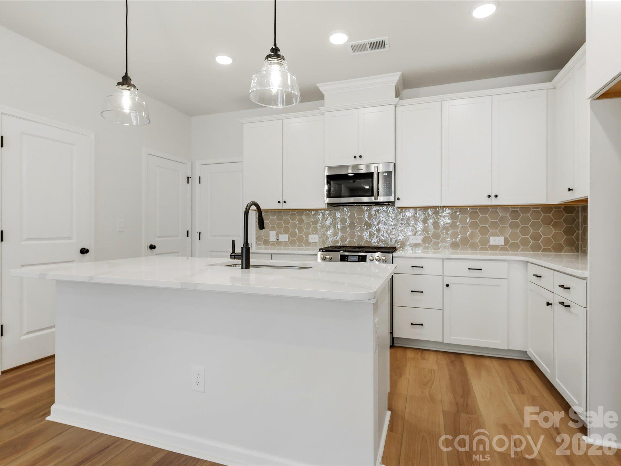 Kitchen - 13113 Benessare Lane, Matthews