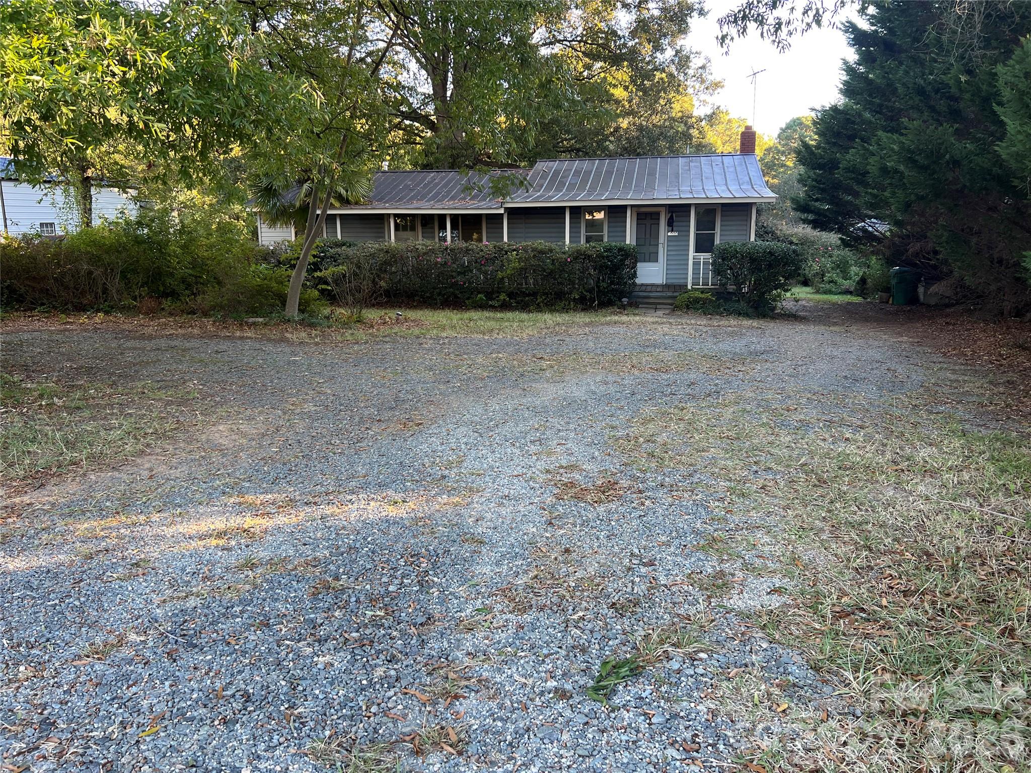 Single Family Residence at 5000 Wilgrove Mint Hill Road, Mint Hill, photo 2 of 22