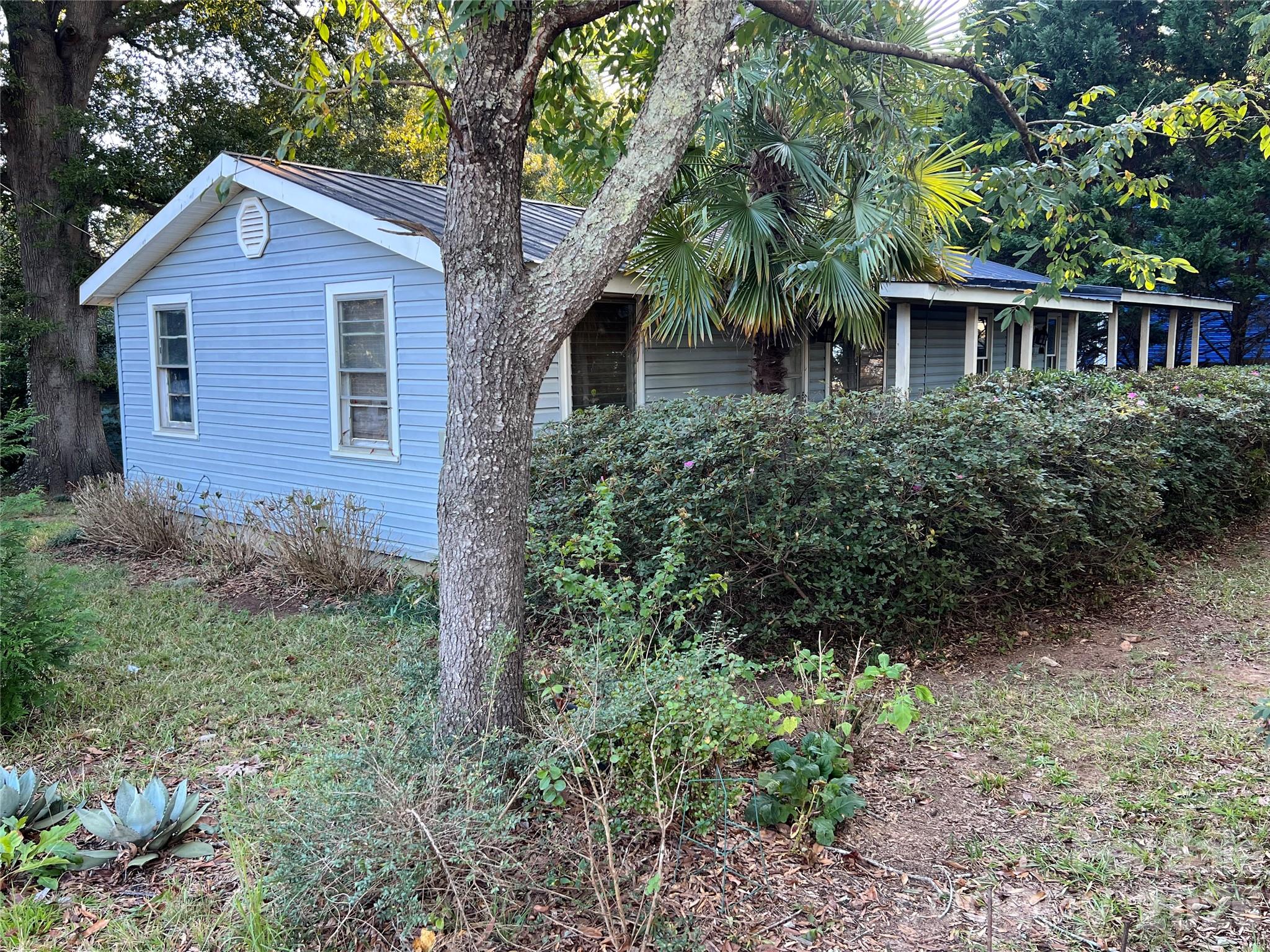 Single Family Residence at 5000 Wilgrove Mint Hill Road, Mint Hill, photo 7 of 22