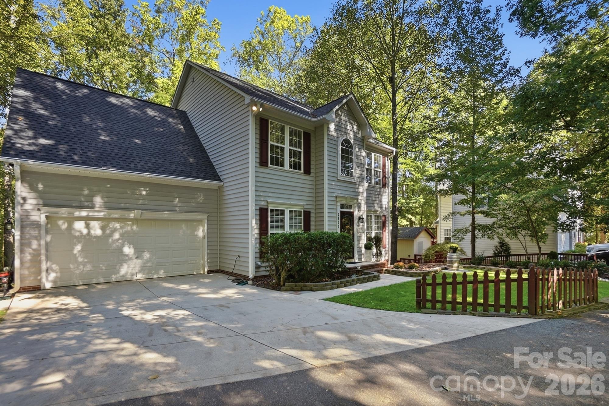 2 car garage and plenty of parking - 2100 Pineapple Court, Matthews