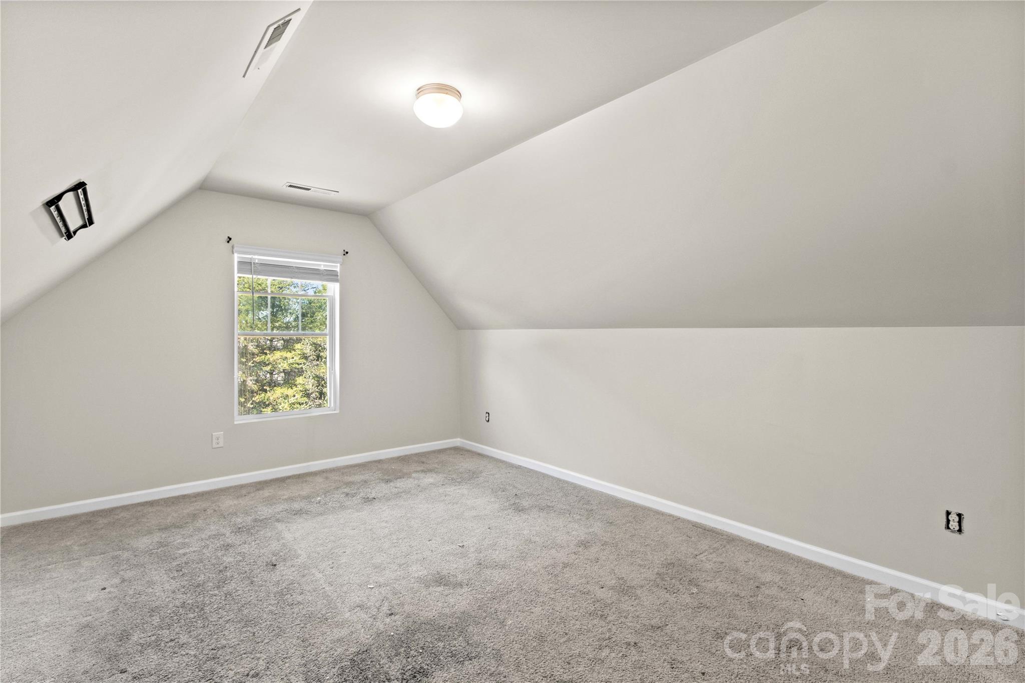 Single Family Residence at 133 Sandtrap Drive, Statesville, photo 26 of 38