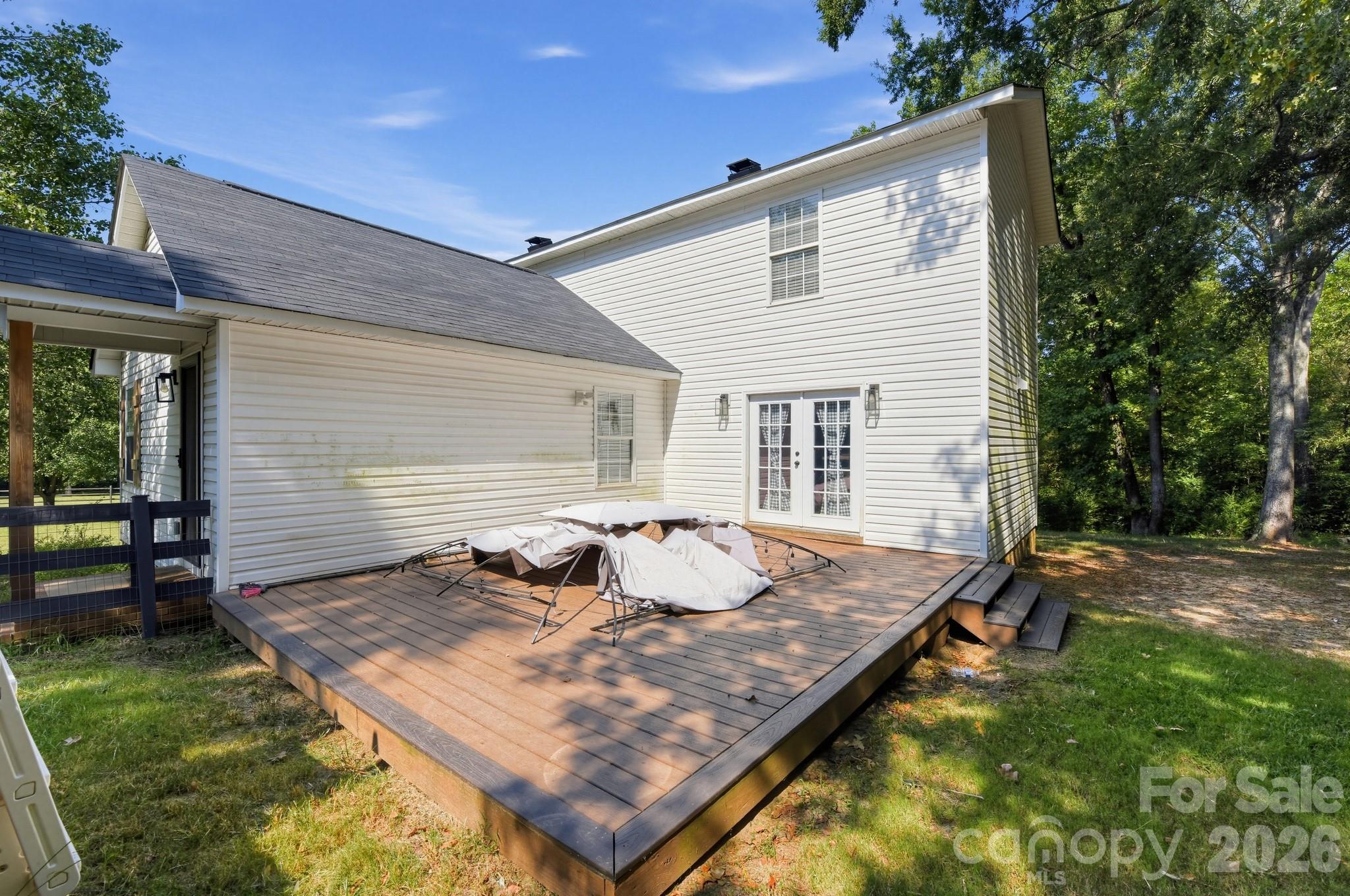 Single Family Residence at 1445 Buford Court, Rock Hill, photo 2 of 23