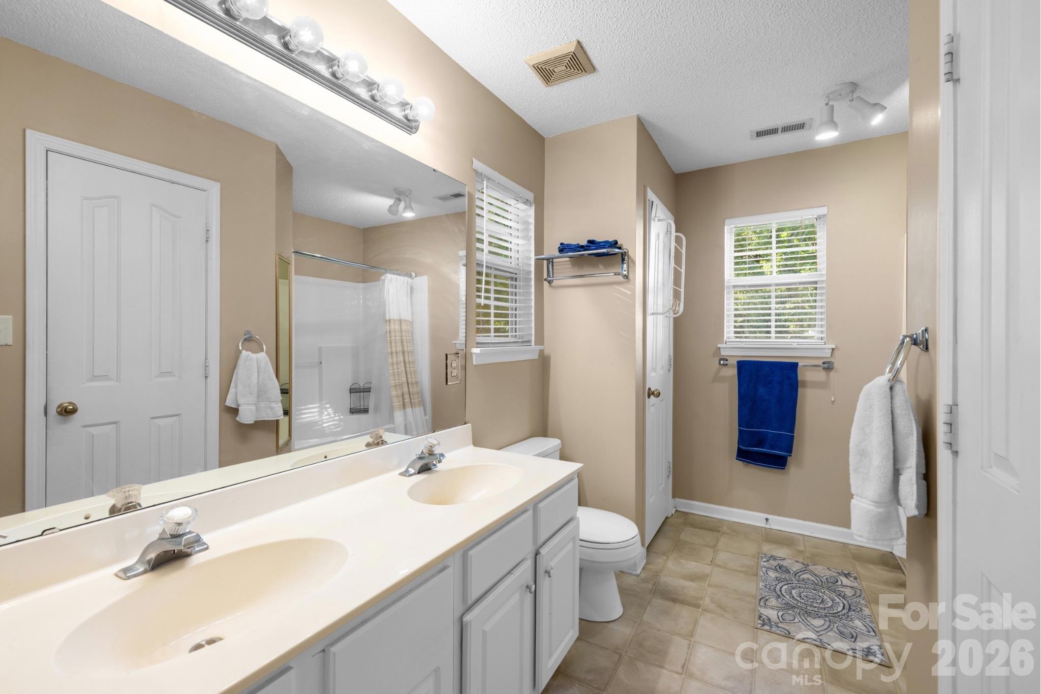 Single Family Residence at 9803 Steed Court, Charlotte, photo 7 of 13