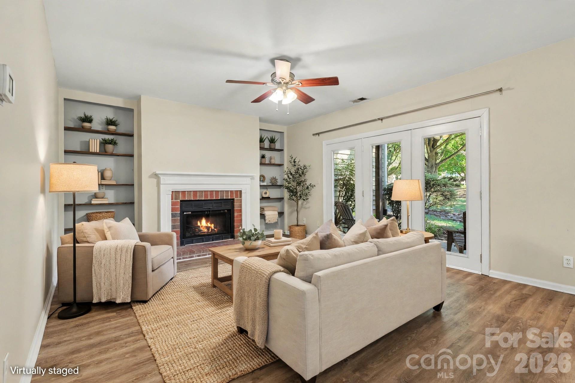 Condominium at 3200 Selwyn Farms Lane, Charlotte, photo 2 of 24