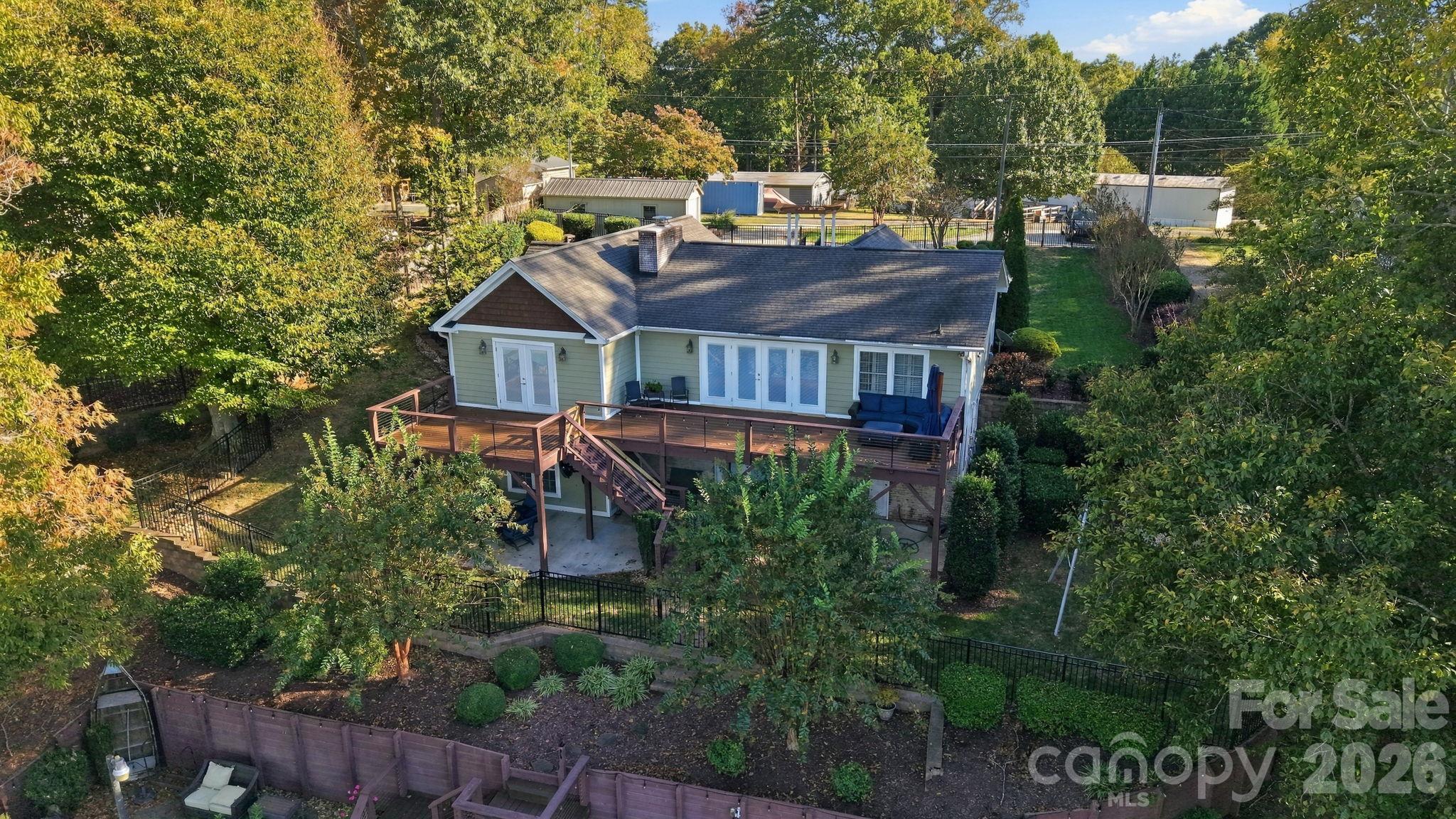 Single Family Residence at 1332 Lake Drive 9 Drive, Lexington, photo 29 of 35