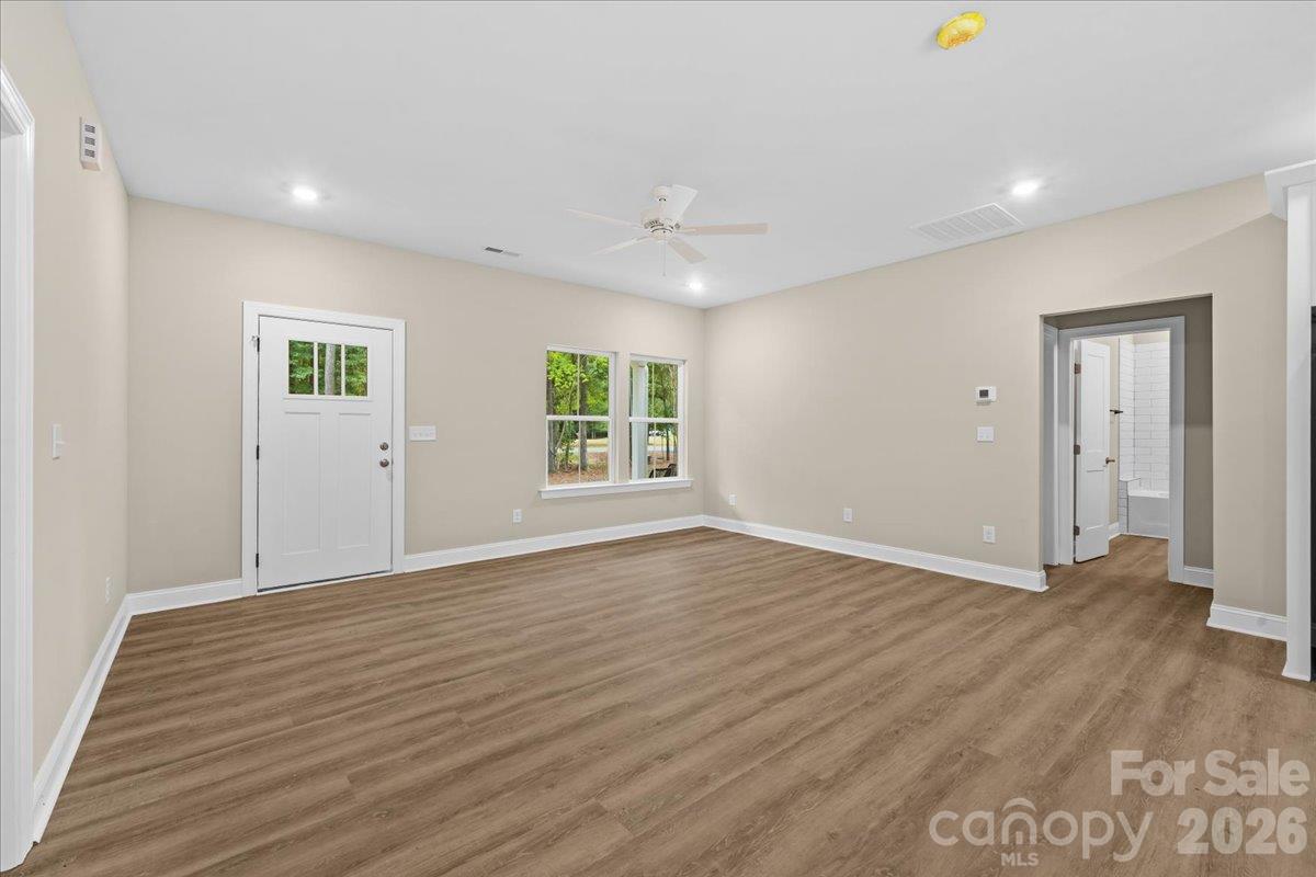 Single Family Residence at 318 Stanback Street, Mount Gilead, photo 9 of 34