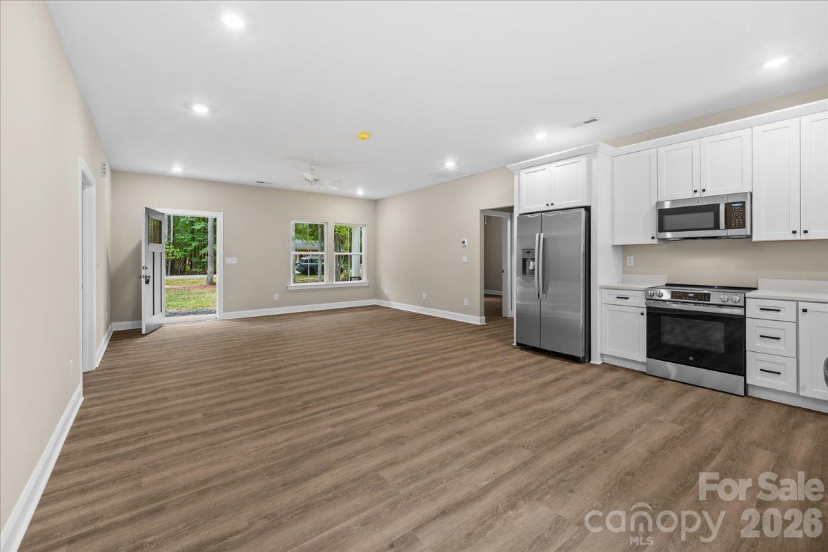 Single Family Residence at 318 Stanback Street, Mount Gilead, photo 12 of 34