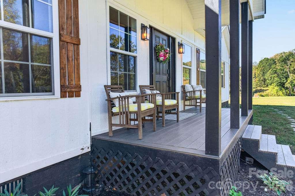 Single Family Residence at 1347 Crossland Road, Clover, photo 3 of 39