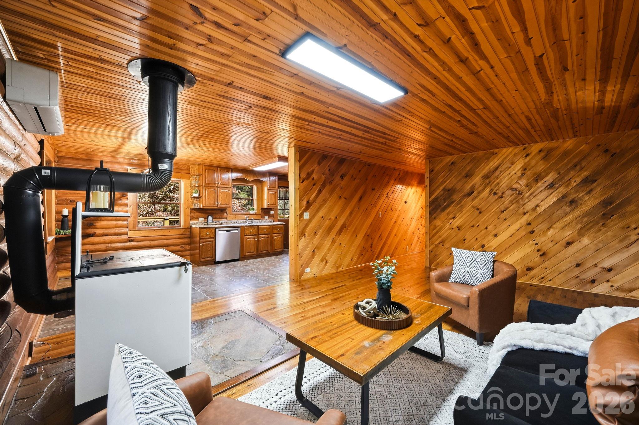 Single Family Residence at 37 White Pine Lane, Burnsville, photo 5 of 48