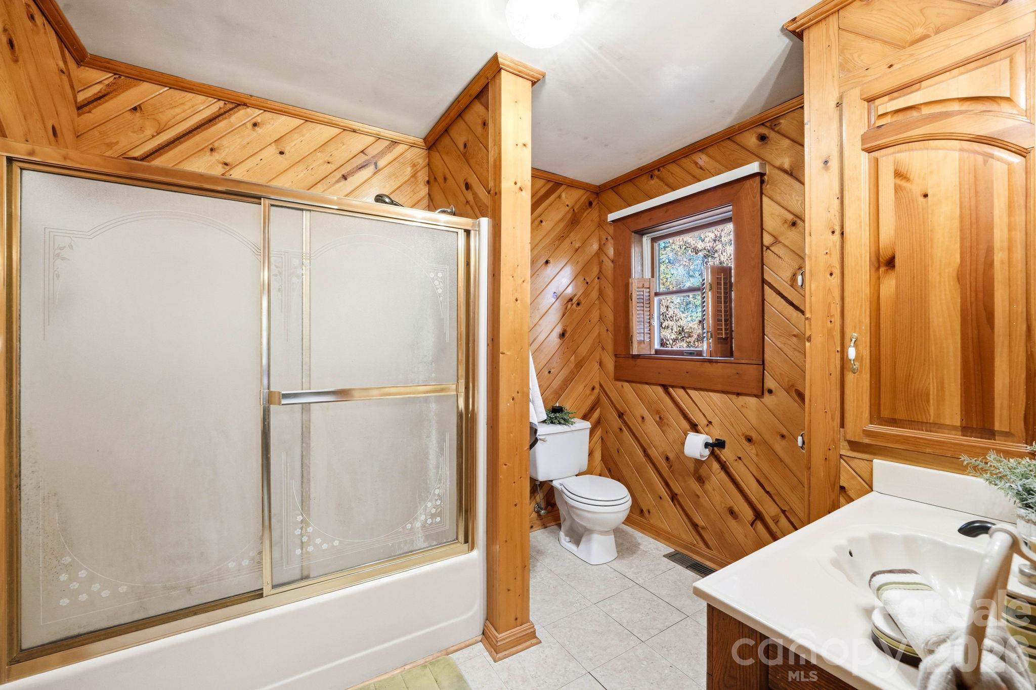 Single Family Residence at 37 White Pine Lane, Burnsville, photo 16 of 48