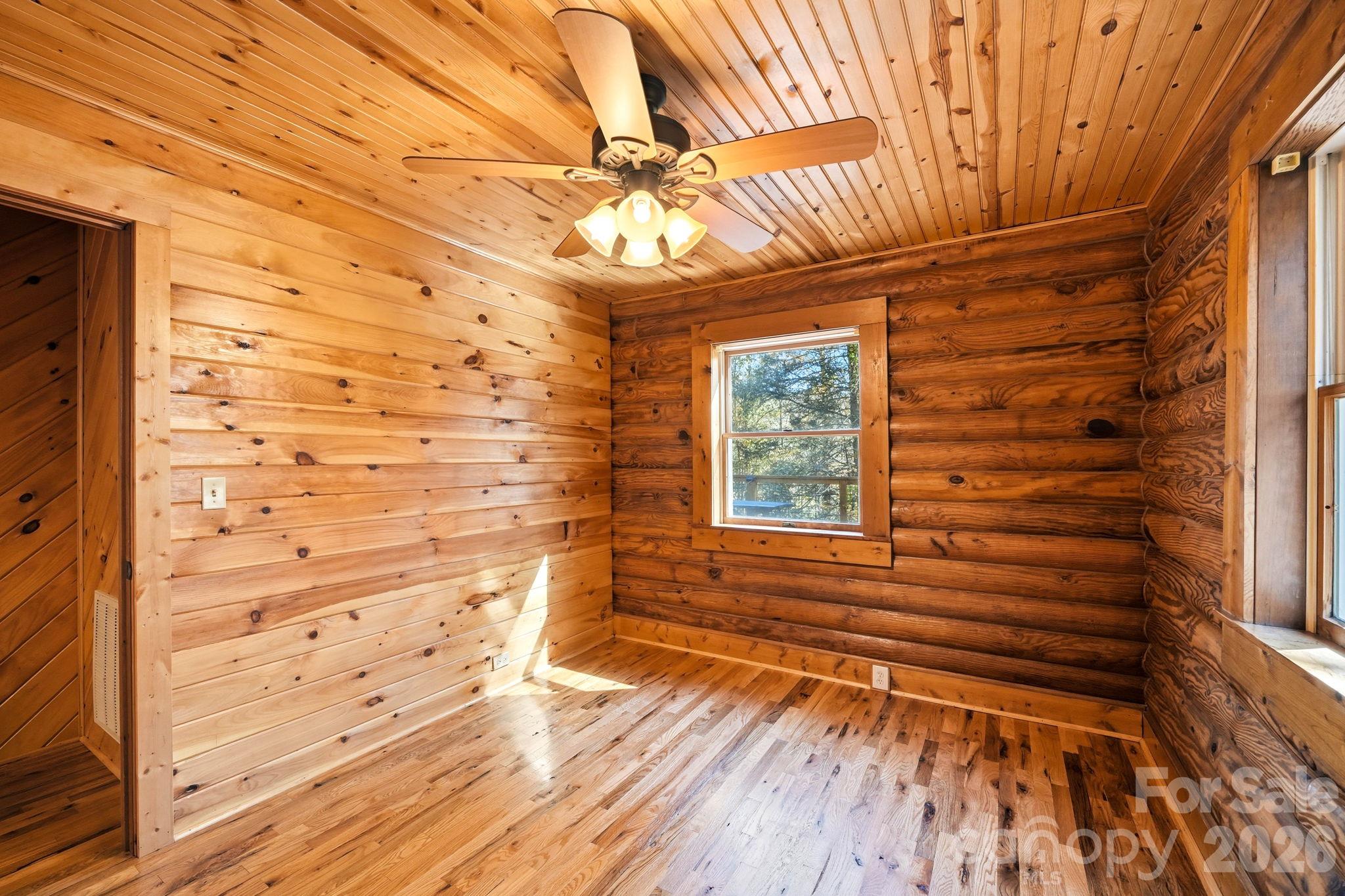Single Family Residence at 37 White Pine Lane, Burnsville, photo 20 of 48