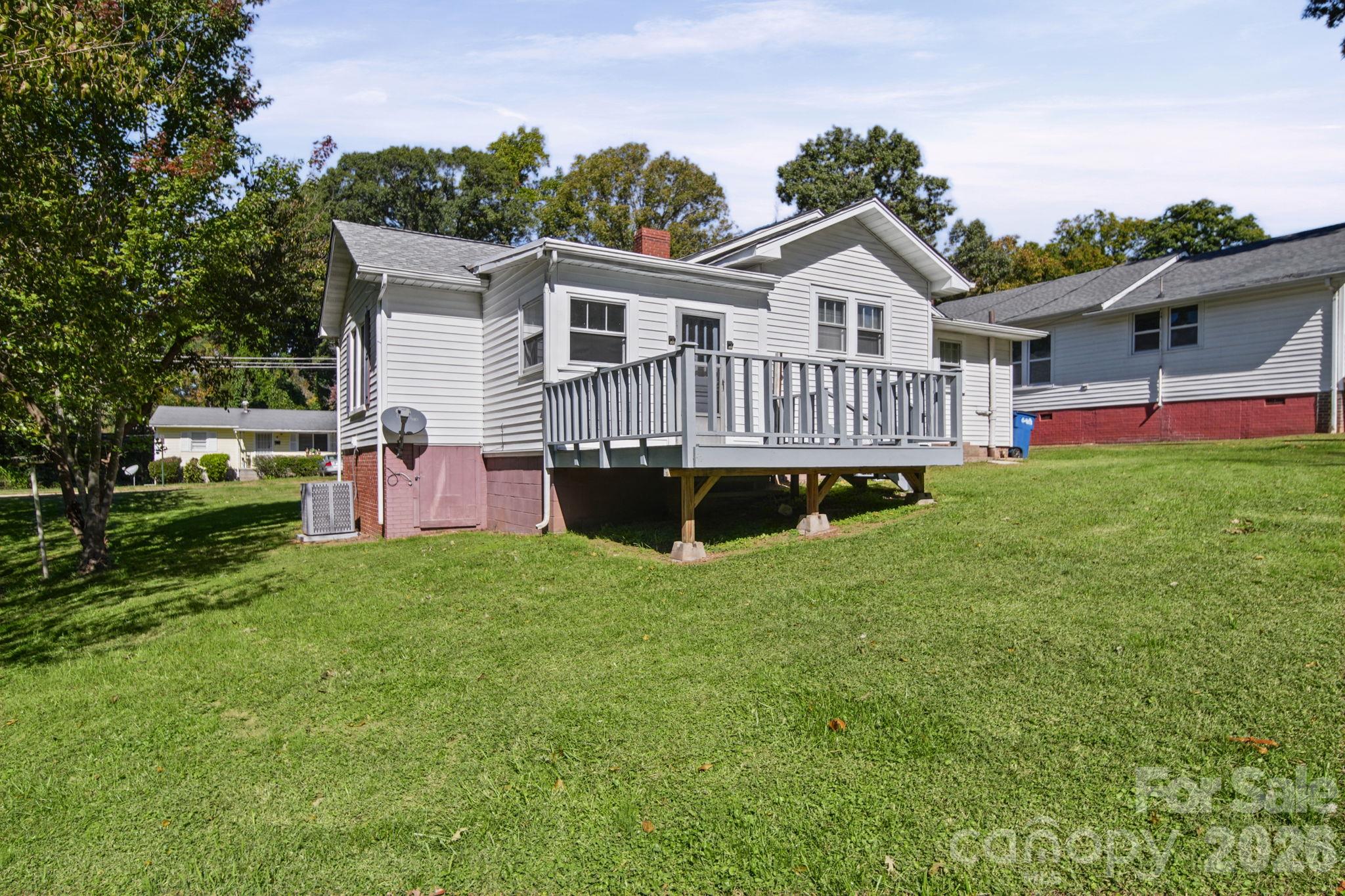 Single Family Residence at 628 E Front Street, Statesville, photo 34 of 45
