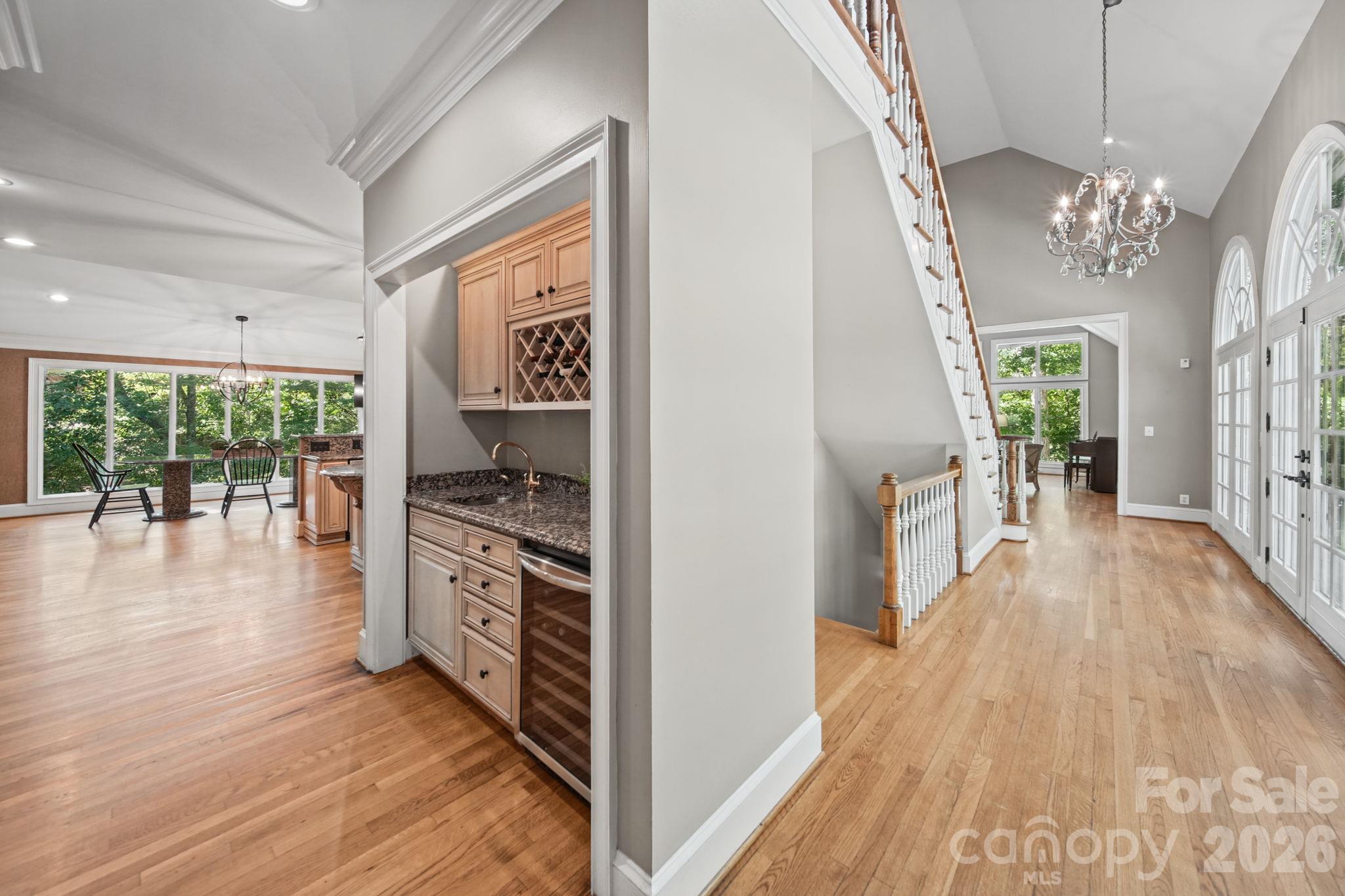 Single Family Residence at 6 Thornwood Court, Lake Wylie, photo 12 of 48