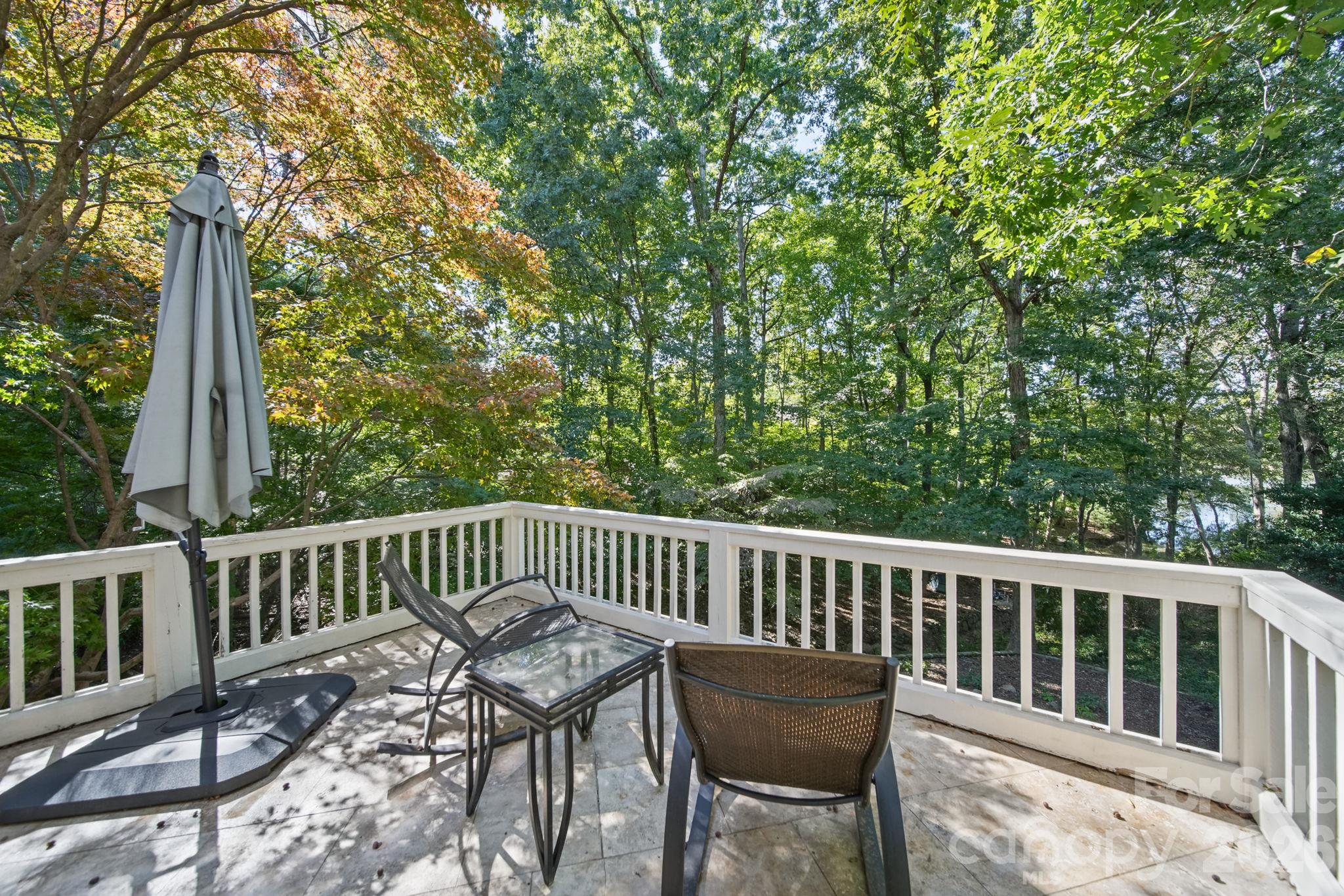 Single Family Residence at 6 Thornwood Court, Lake Wylie, photo 44 of 48