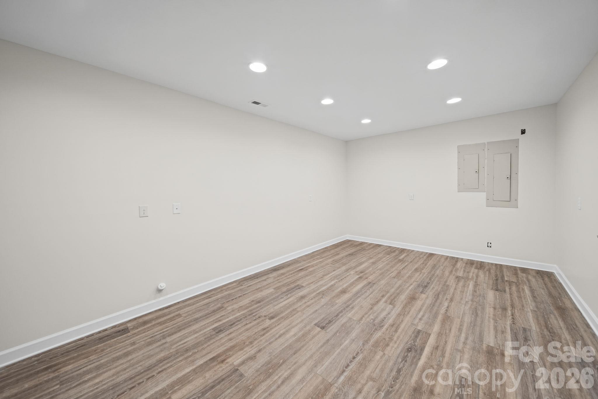 Single Family Residence at 6 Thornwood Court, Lake Wylie, photo 43 of 48