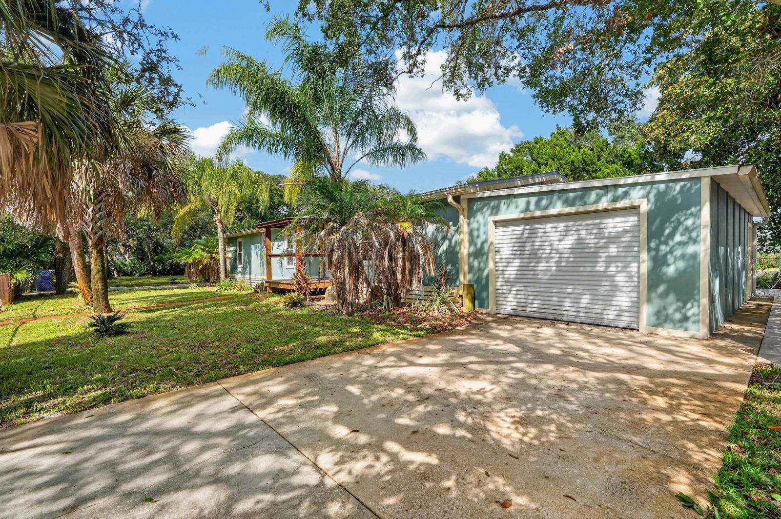 Manufactured Home at 200 HILDAGO RD, ST AUGUSTINE, photo 4 of 60