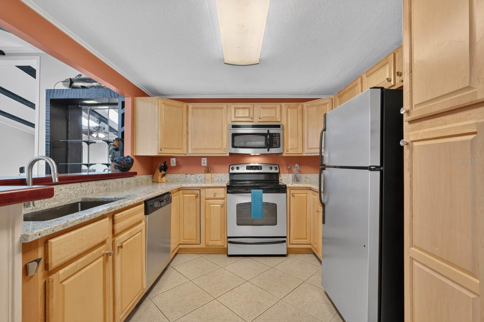 Manufactured Home at 200 HILDAGO RD, ST AUGUSTINE, photo 17 of 60