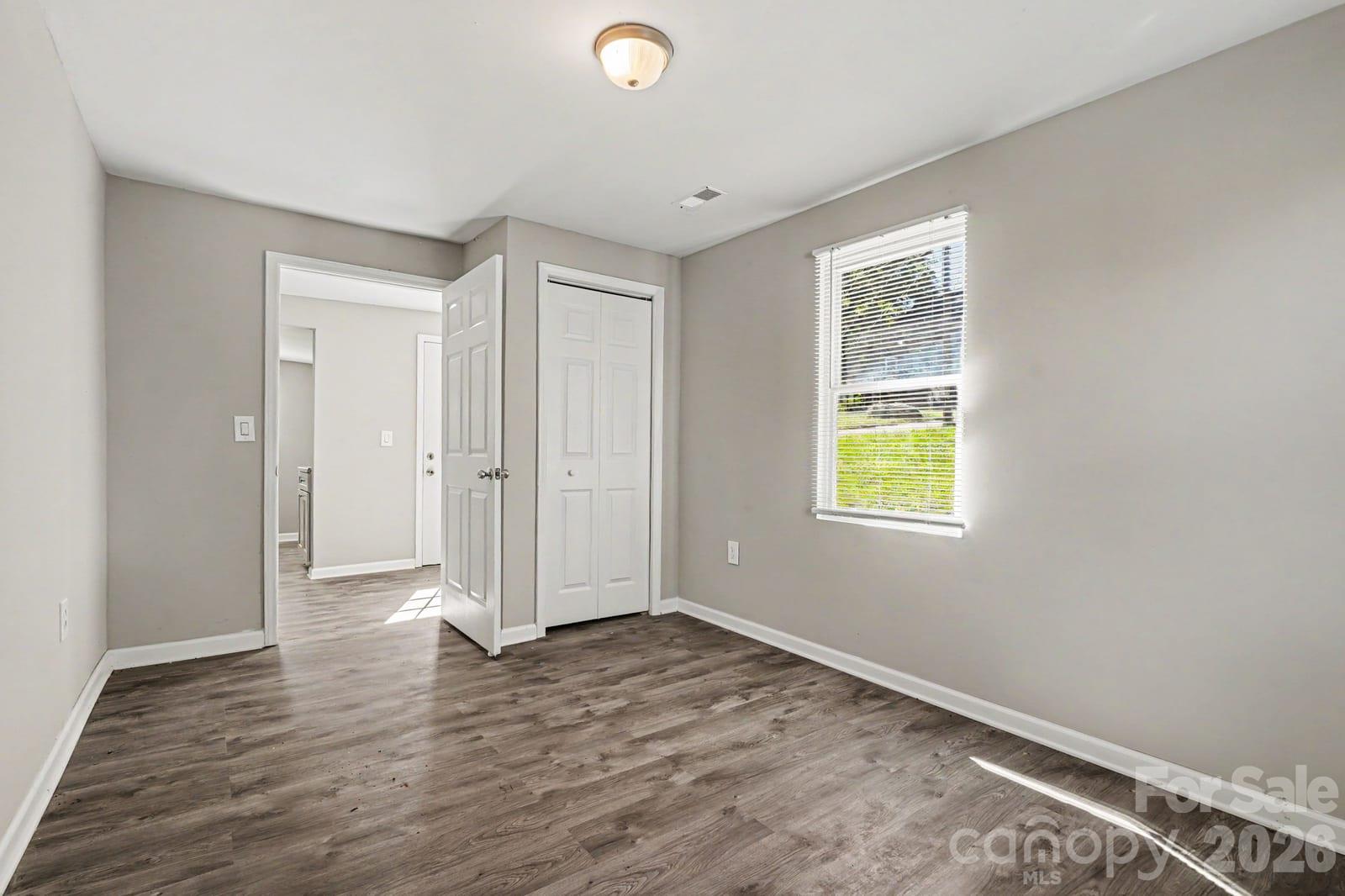 Single Family Residence at 38 Pine Street, Great Falls, photo 13 of 32
