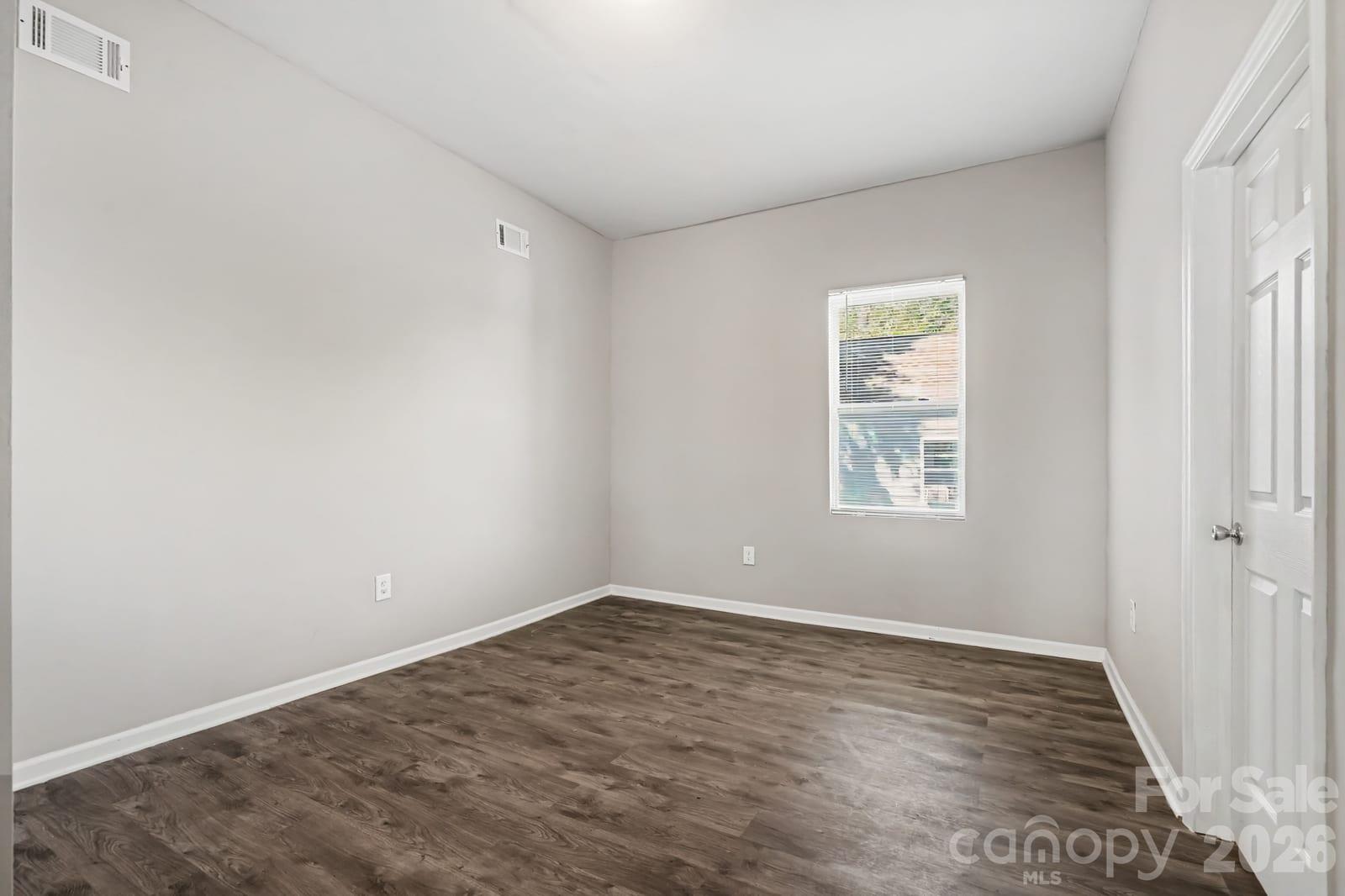 Single Family Residence at 38 Pine Street, Great Falls, photo 17 of 32