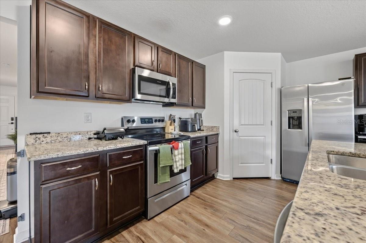 Single Family Residence at 507 MERGANSER WAY, CRESTVIEW, photo 13 of 52